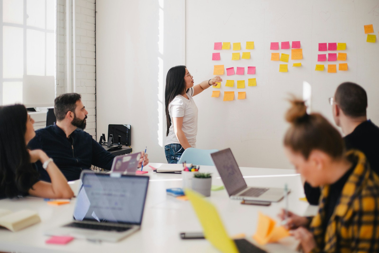 Senior executives seated in a seminar room during an AI strategy session at the institute
